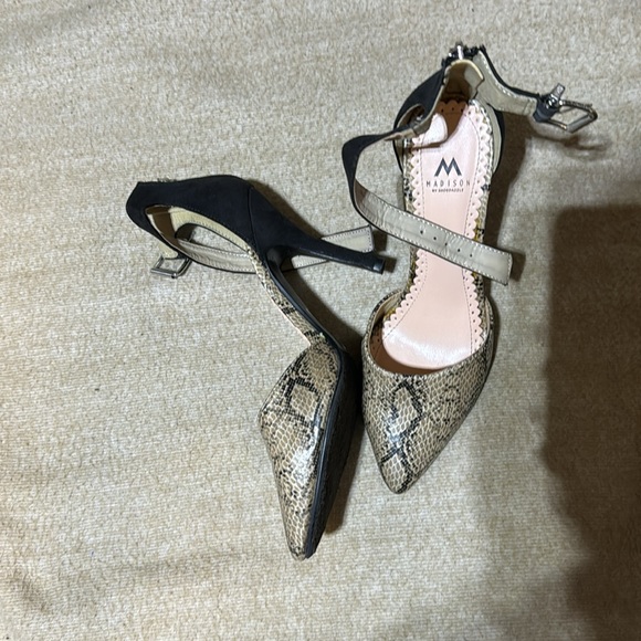 Heel - Picture 2 of 4